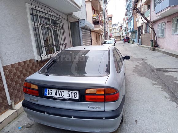 Sahibinden Renault Laguna 1.8 RXE 1999 Model