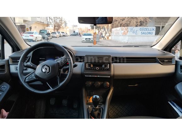 Sahibinden Renault Clio 1.0 SCe Equilibre 2023 Model 