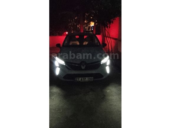Sahibinden Renault Clio 1.0 SCe Equilibre 2023 Model 