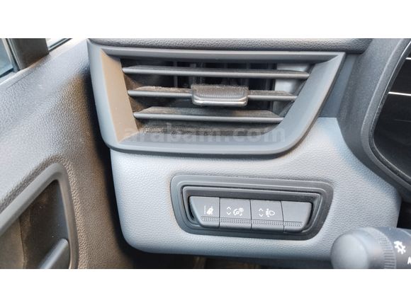 Sahibinden Renault Clio 1.0 SCe Equilibre 2023 Model 