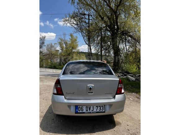 DEĞİŞENSİZ  SAHİBİNDEN 1.4 CLİO SYMBOL