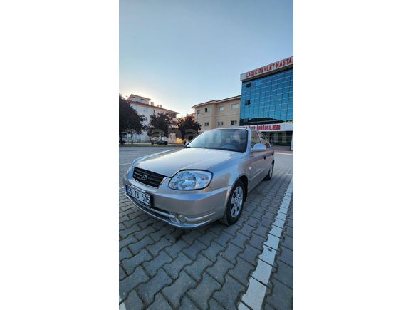 Memurdan Hyundai Accent Admire