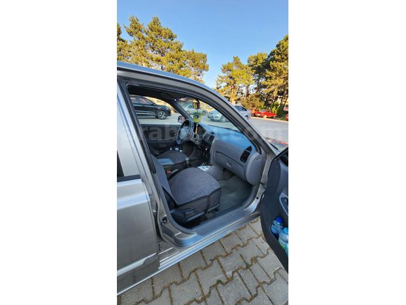 Memurdan Hyundai Accent Admire