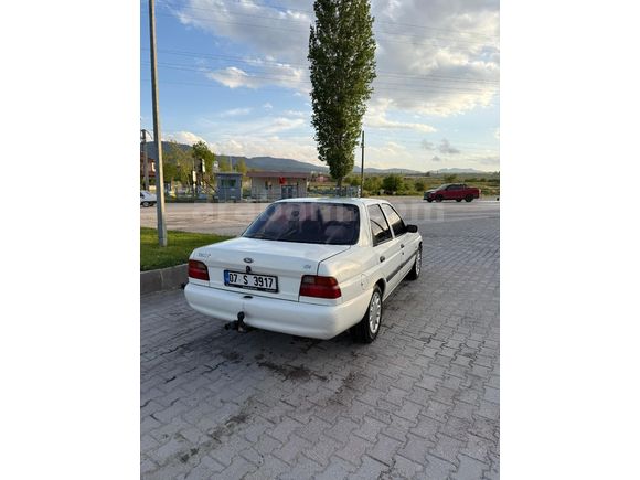 Değişensiz Sahibinden Ford Escort 1.6 CLX 1998 Model