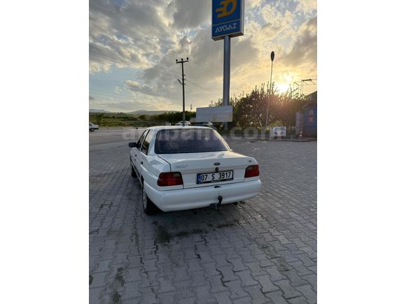 Değişensiz Sahibinden Ford Escort 1.6 CLX 1998 Model