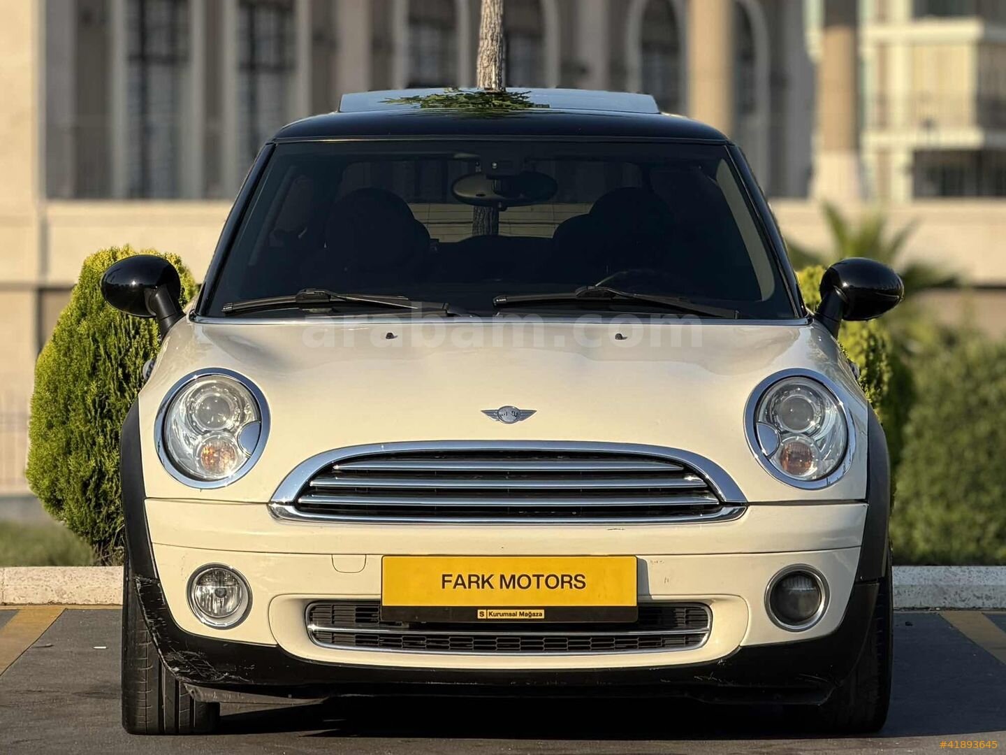 Galeriden Mini Cooper 1.6 Türkiye Paketi 2009 Model İstanbul 149.000 km Beyaz 2