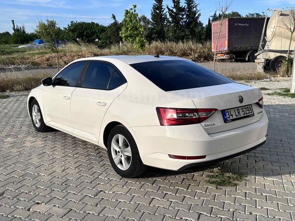 ORİJİNAL SKODA SUPERB 2016  