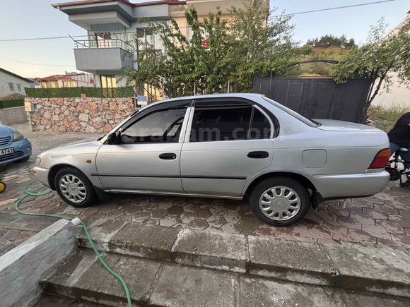 Sahibinden Toyota Corolla 1.6 XEi 1998 Model 