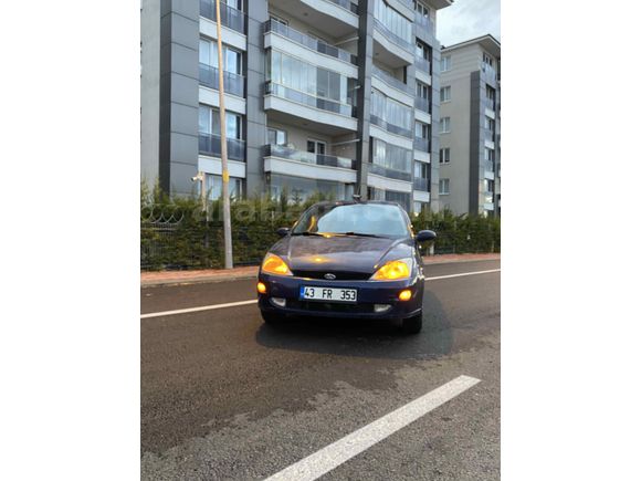 Sahibinden Ford Focus 1.6 Ghia 2001 Model 