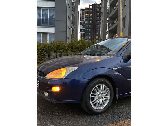 Sahibinden Ford Focus 1.6 Ghia 2001 Model 