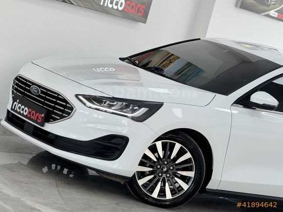 27BİN KM FOCUS TİTANİUM BOYASIZ OTOMATİK