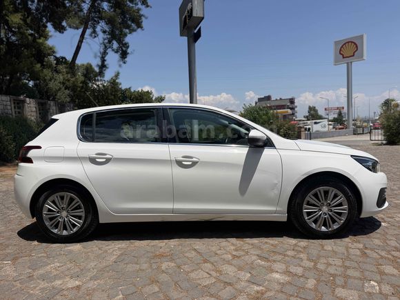 Galeriden Peugeot 308 1.2 PureTech Allure Dynamic 2020 Model Antalya