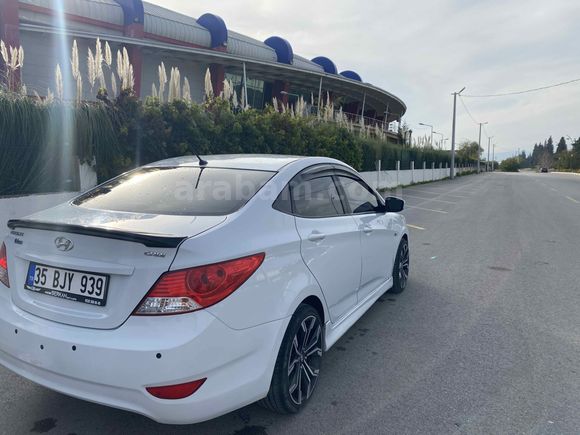 Sahibinden Hyundai Accent Blue 1.6 CRDI Mode Plus 2018 Model  