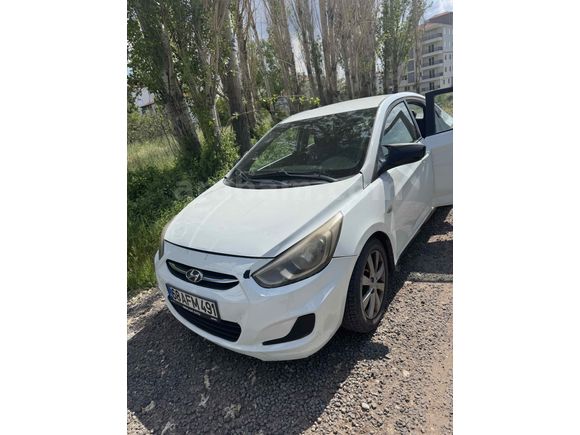 Sahibinden Hyundai Accent Blue 1.4 D-CVVT Mode Plus 2017 Model 
