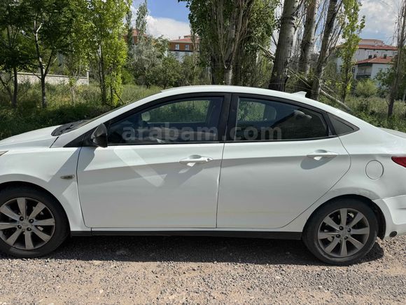Sahibinden Hyundai Accent Blue 1.4 D-CVVT Mode Plus 2017 Model 
