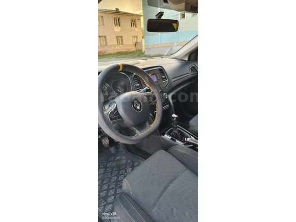 Sahibinden Renault Megane 1.6 Joy 2017 Model