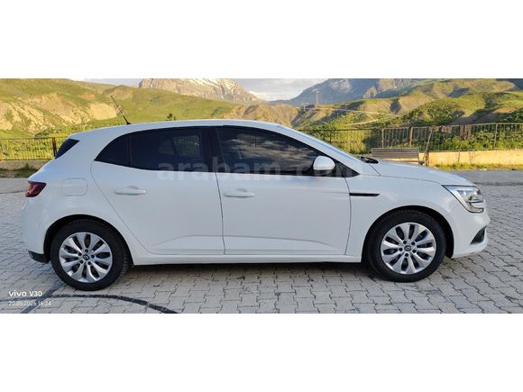 Sahibinden Renault Megane 1.6 Joy 2017 Model