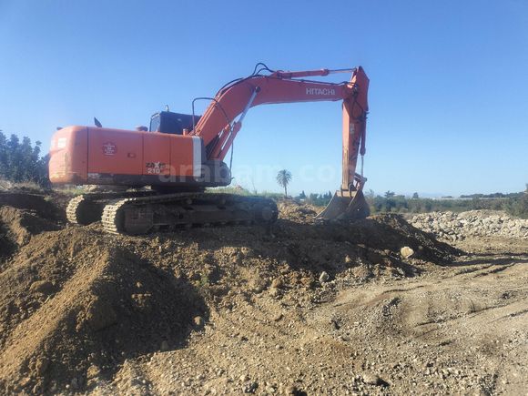 Hitachi 210H 2014 model 17250 saatte nokta boyasız Antalya