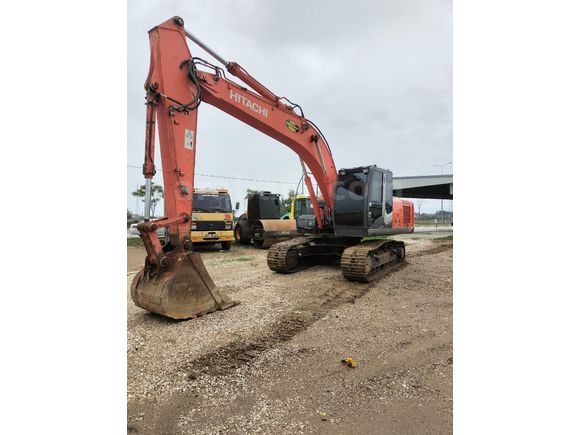 Hitachi 210H 2014 model 17250 saatte nokta boyasız Antalya