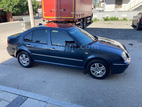 Memurdan Volkswagen Bora 1.6 Pacific 2004 Model 