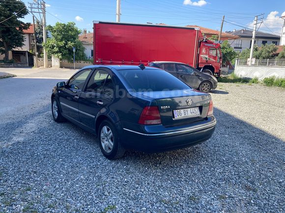 Memurdan Volkswagen Bora 1.6 Pacific 2004 Model 