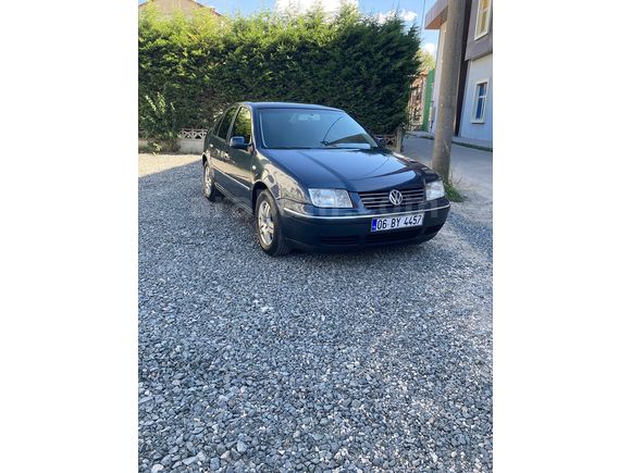 Memurdan Volkswagen Bora 1.6 Pacific 2004 Model 