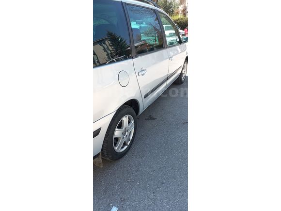 191.000 KM TEMİZ SHARAN