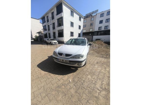 Sahibinden Renault Megane 1.6 RTA 2000 Model