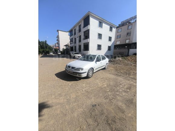 Sahibinden Renault Megane 1.6 RTA 2000 Model