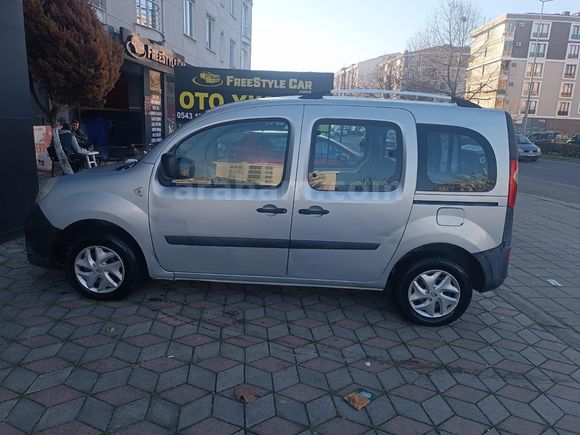 Sahibinden Renault Kangoo Multix 1.5 dCi Authentique 2010 Model