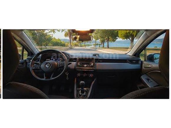 Sahibinden Renault Clio 1.0 TCe Equilibre 2024 Model 