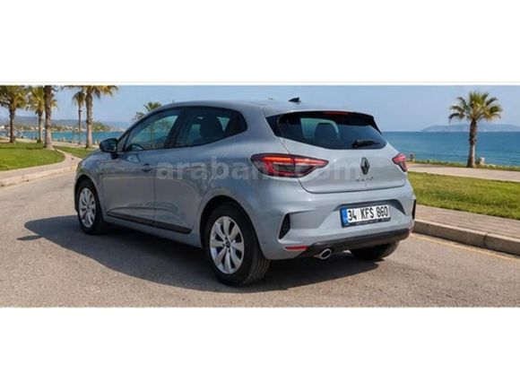 Sahibinden Renault Clio 1.0 TCe Equilibre 2024 Model 