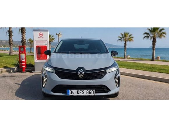 Sahibinden Renault Clio 1.0 TCe Equilibre 2024 Model 
