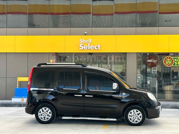 Galeriden Renault Kangoo Multix 1.5 dCi Privilege Chromeline 2011 Model Hatay
