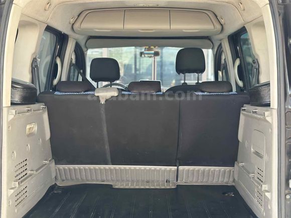 Galeriden Renault Kangoo Multix 1.5 dCi Privilege Chromeline 2011 Model Hatay