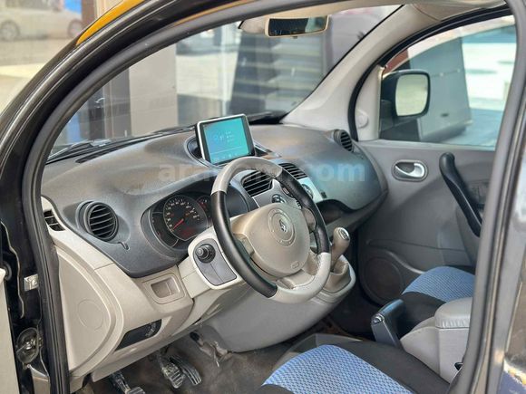 Galeriden Renault Kangoo Multix 1.5 dCi Privilege Chromeline 2011 Model Hatay