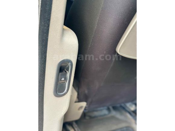 Galeriden Renault Kangoo Multix 1.5 dCi Privilege Chromeline 2011 Model Hatay