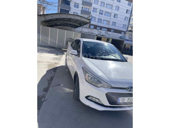 Sahibinden Hyundai i20 1.4 CRDi Style 2016 Model 
