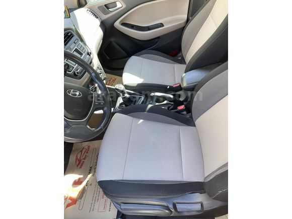 Sahibinden Hyundai i20 1.4 CRDi Style 2016 Model 