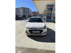 Sahibinden Hyundai i20 1.4 CRDi Style 2016 Model 