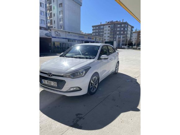 Sahibinden Hyundai i20 1.4 CRDi Style 2016 Model 