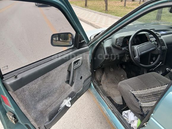 Galeriden Mazda 323 1.5 1998 Model Mersin