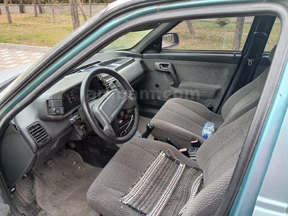 Galeriden Mazda 323 1.5 1998 Model Mersin