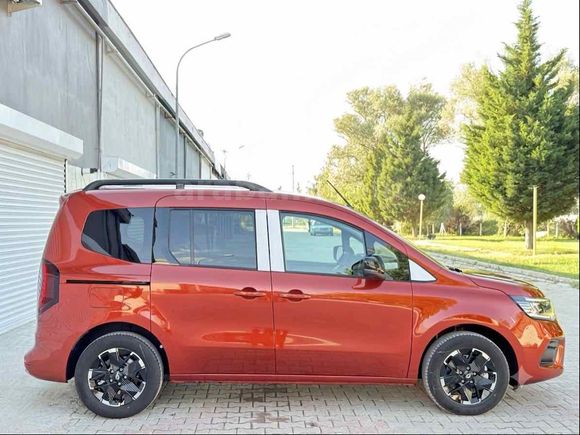 Galeriden Renault Kangoo Multix 1.5 BluedCi Iconic 2026 Model Konya