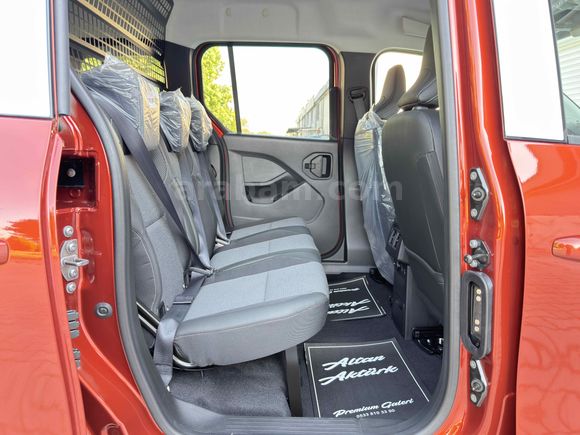 Galeriden Renault Kangoo Multix 1.5 BluedCi Iconic 2026 Model Konya