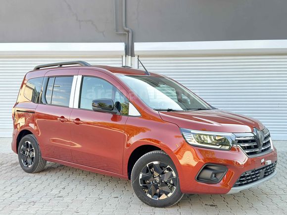 Galeriden Renault Kangoo Multix 1.5 BluedCi Iconic 2026 Model Konya