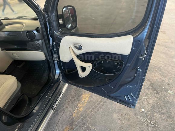 ZEVK OTO GALERİDEN DOBLO 1.9 JTD