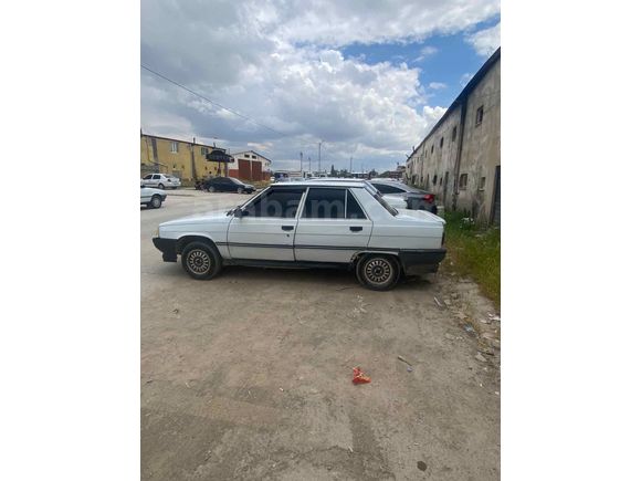 Acil satılık 
Sahibinden Renault R 9 1.4 Broadway 1994 Model 