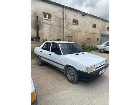 Acil satılık 
Sahibinden Renault R 9 1.4 Broadway 1994 Model 