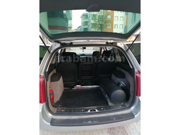 190000km değişen siz otomatik  307 1.6 Pack 2004 Model